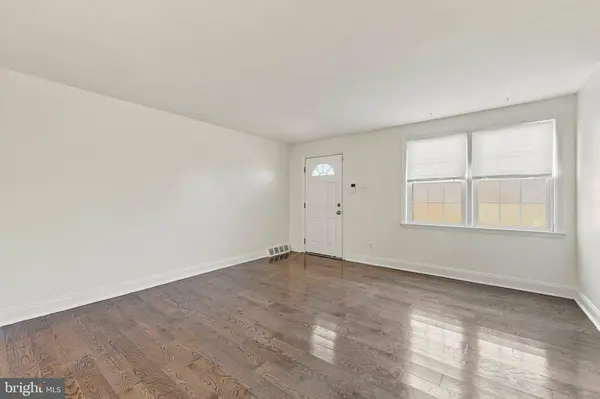 3003 W COURT AVE, Claymont, DE 19703