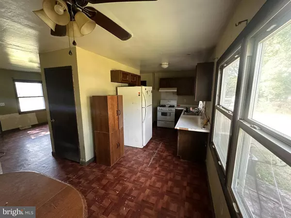 3318 UNDERWOODS CORNER RD, Clayton, DE 19938