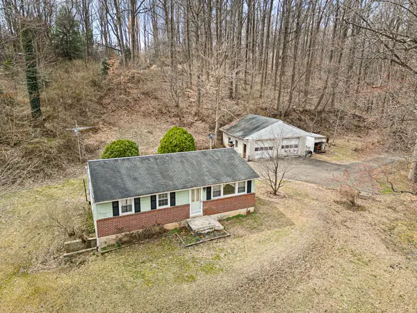 231 Laurel Bridge Rd, Landenberg, PA 19350-9507
