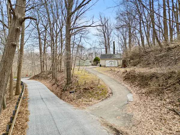 231 Laurel Bridge Rd, Landenberg, PA 19350-9507