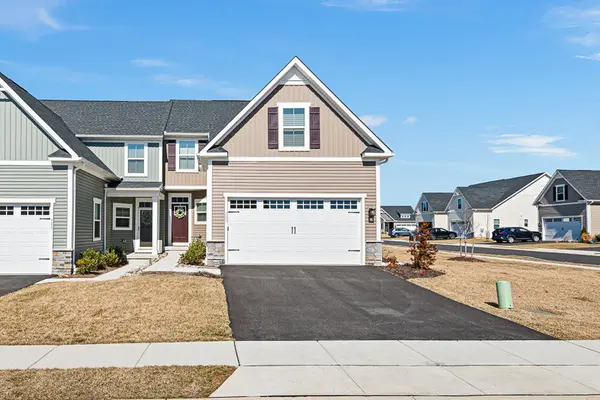 711 Thomas Penn Dr, West Grove, PA 19390-2124