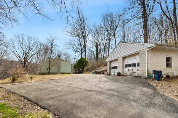 231 Laurel Bridge Rd, Landenberg, PA 19350-9507