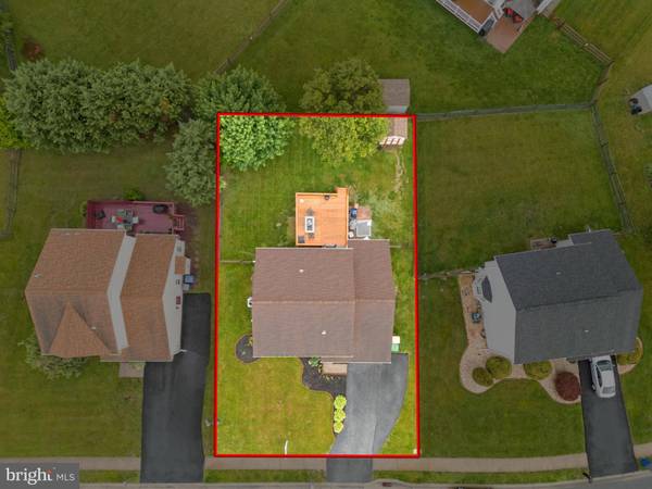 6 E SAXONY DR, New Castle, DE 19720