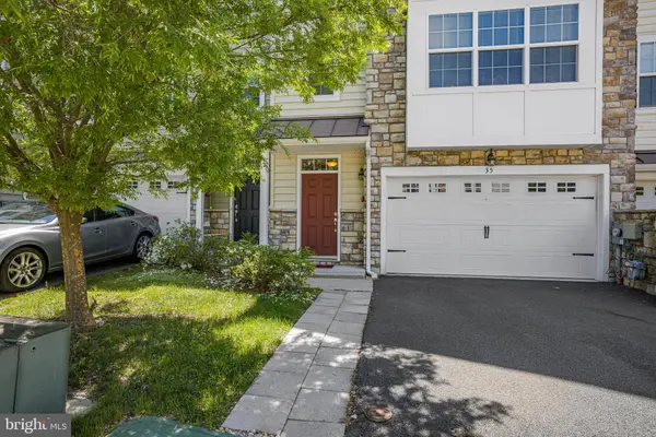 35 MUNRO RD, Newark, DE 19711