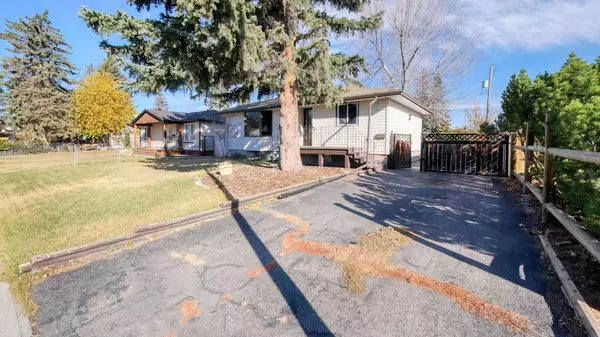 8012 36 AVE NW, Calgary, AB T3B 1V9