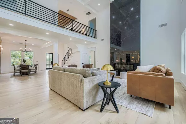 2635 Beverly LN, Snellville, GA 30078