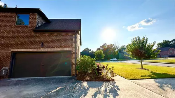 3594 Hedgestone LN, Snellville, GA 30078