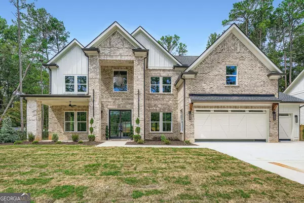 2635 Beverly LN, Snellville, GA 30078