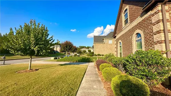 3594 Hedgestone LN, Snellville, GA 30078