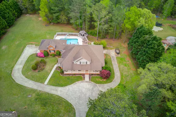 5040 Fawn Valley DR, Loganville, GA 30052