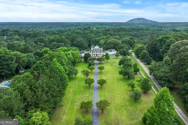 2595 Ross RD, Snellville, GA 30039