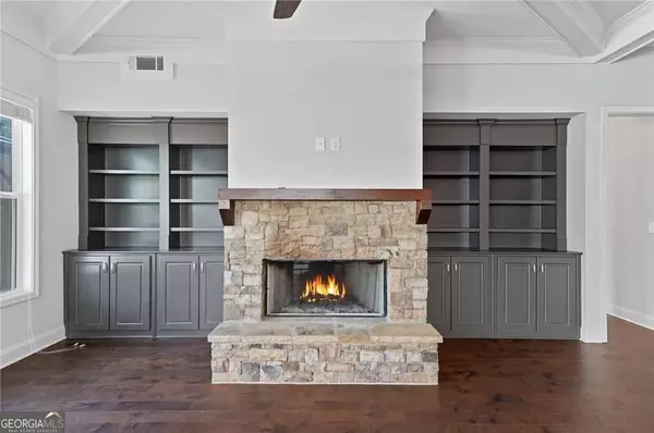 810 Eagle Crossing DR, Lawrenceville, GA 30044