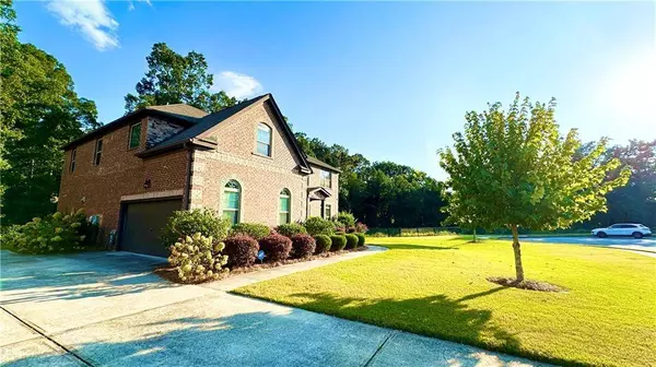 3594 Hedgestone LN, Snellville, GA 30078