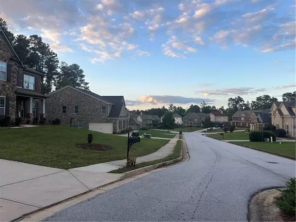 2304 Northglenn CT, Conyers, GA 30013