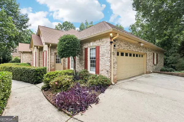 8110 Lakemont Close, Mcdonough, GA 30253