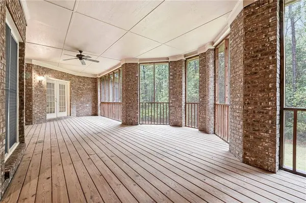 1988 Fairgreen DR, Stone Mountain, GA 30087