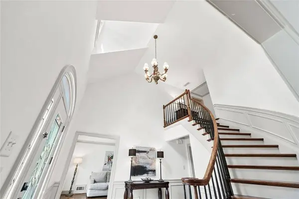 2065 Innsfail DR, Snellville, GA 30078