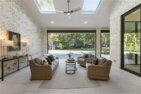 141 North Trace, Alpharetta, GA 30009