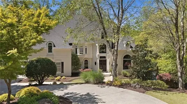 960 Tiverton LN, Alpharetta, GA 30022