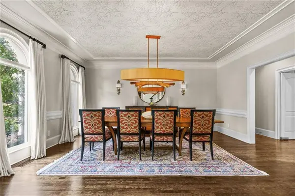 960 Tiverton LN, Alpharetta, GA 30022