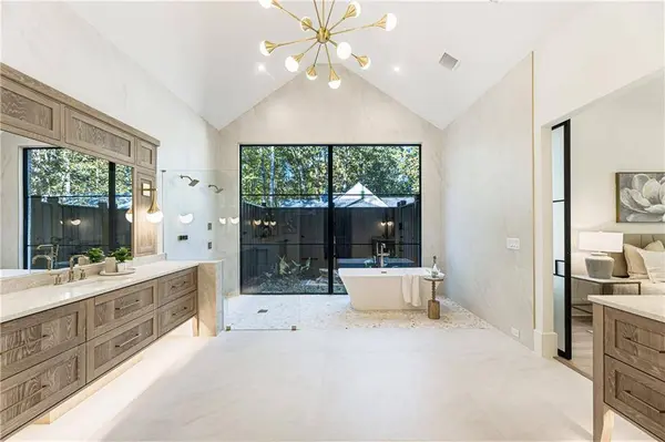 141 North Trace, Alpharetta, GA 30009