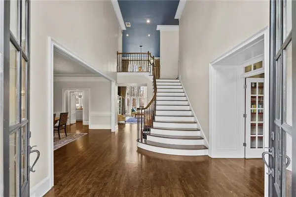 960 Tiverton LN, Alpharetta, GA 30022