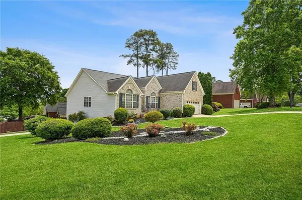220 Cedarhurst RD, Lawrenceville, GA 30045