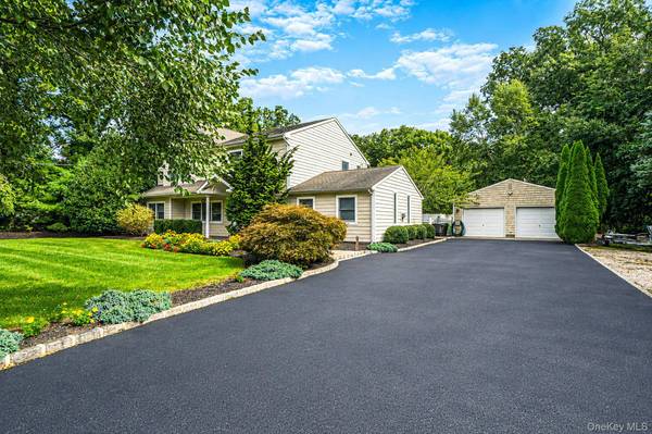 239 Radio AVE, Miller Place, NY 11764