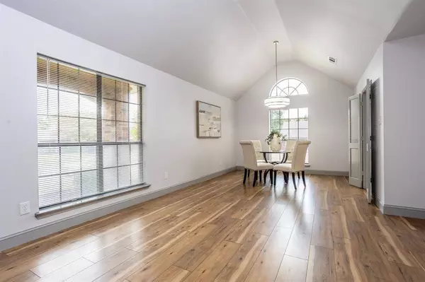 947 Aspen Drive, Desoto, TX 75115