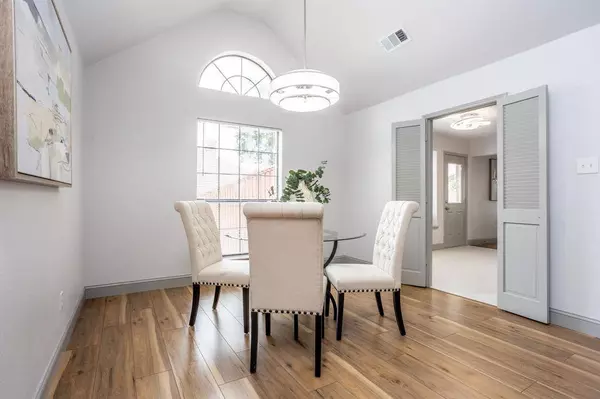 947 Aspen Drive, Desoto, TX 75115