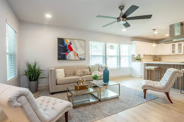 2207 Van Cleave Drive, Dallas, TX 75216