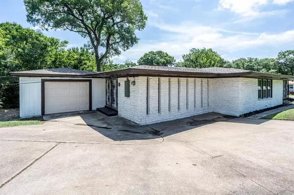 2207 Van Cleave Drive, Dallas, TX 75216