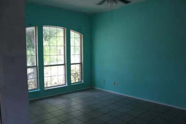 1716 Mcgarry Lane, Mansfield, TX 76063