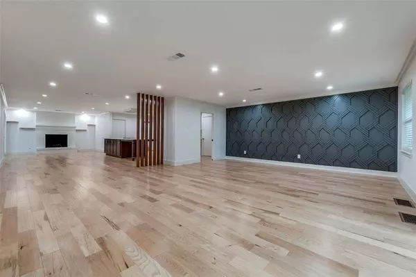 1524 Boca Chica Drive, Dallas, TX 75232