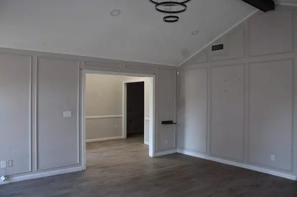 1663 Riverway Bend Circle, Dallas, TX 75217