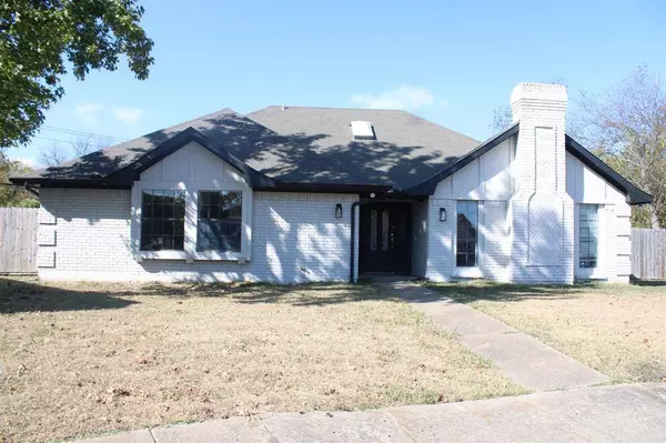 1663 Riverway Bend Circle, Dallas, TX 75217