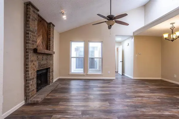 6707 Ports O Call Drive, Rowlett, TX 75088