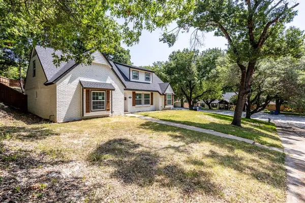809 Wood River Road, Dallas, TX 75232