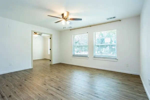809 Wood River Road, Dallas, TX 75232