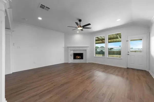 914 Hitchcock Circle, Duncanville, TX 75137