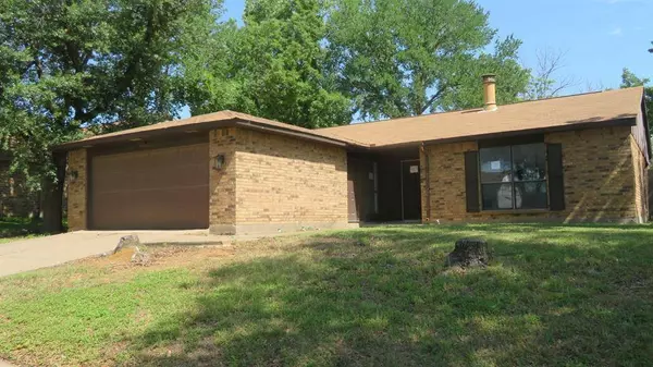 3833 Hackberry Lane, Bedford, TX 76021