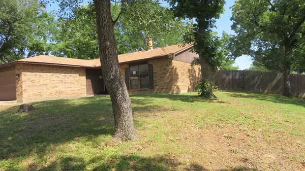 3833 Hackberry Lane, Bedford, TX 76021