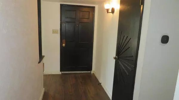 3833 Hackberry Lane, Bedford, TX 76021