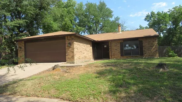 3833 Hackberry Lane, Bedford, TX 76021