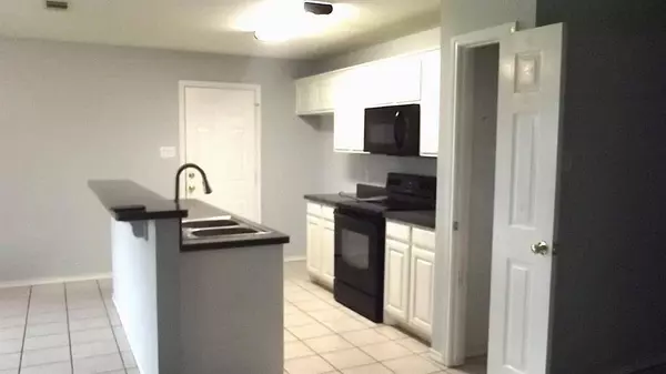 503 Mesquite Drive, Rio Vista, TX 76093