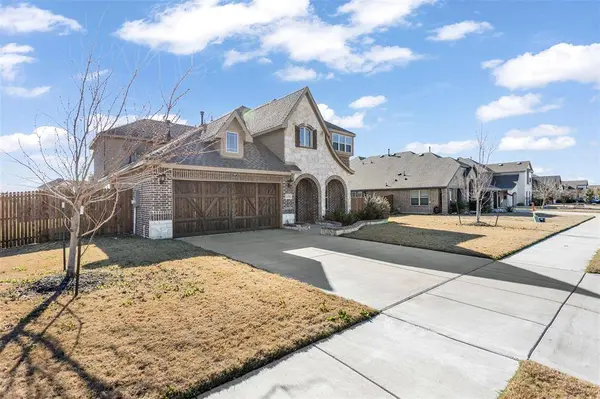 1156 Richard Pittmon Lane, Desoto, TX 75115