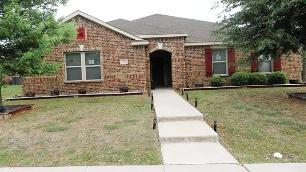 753 Snowy Orchid Lane, Desoto, TX 75115