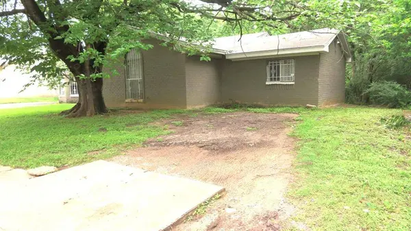 6525 Palm Island Street, Dallas, TX 75241