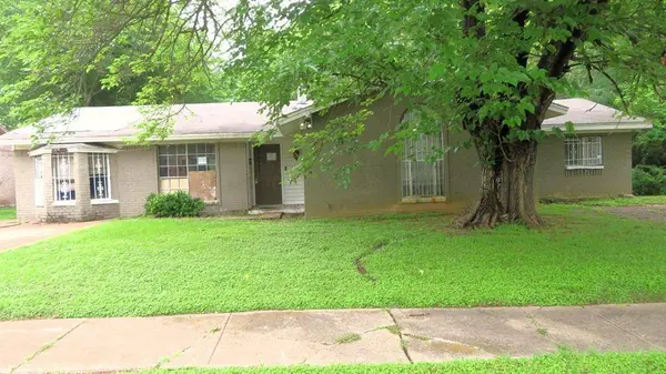 6525 Palm Island Street, Dallas, TX 75241