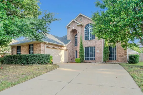 1107 Eastbrook Drive, Glenn Heights, TX 75154